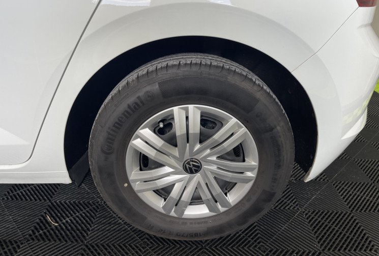 Volkswagen Polo VI 1.0 80ch
