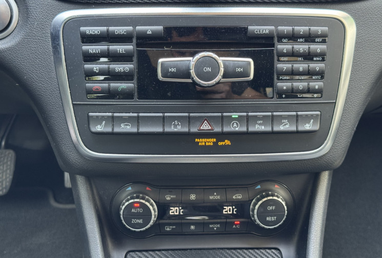 Mercedes GLA 220 CDi 2.1 170 ch 4Matic 7G-DCT / Toit ouvrant / Attelage / Camera / LED / Garantie