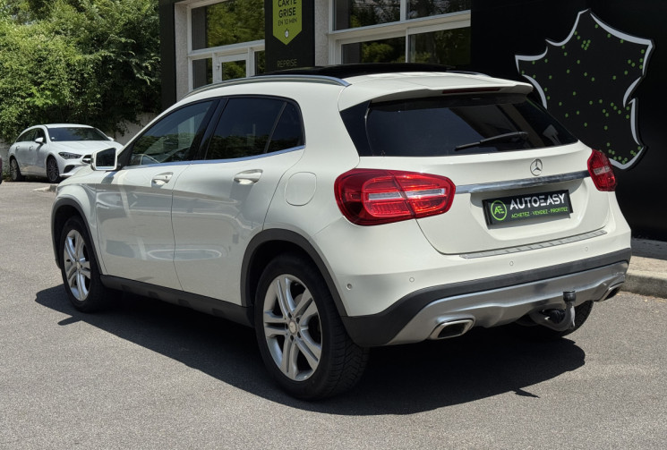 Mercedes GLA 220 CDi 2.1 170 ch 4Matic 7G-DCT / Toit ouvrant / Attelage / Camera / LED / Garantie