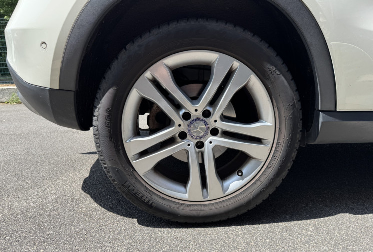 Mercedes GLA 220 CDi 2.1 170 ch 4Matic 7G-DCT / Toit ouvrant / Attelage / Camera / LED / Garantie