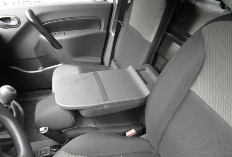 Renault KANGOO EXPRESS KANGOO EXPRESS DCI 95 EXTRA R-LINK 3 PLACES