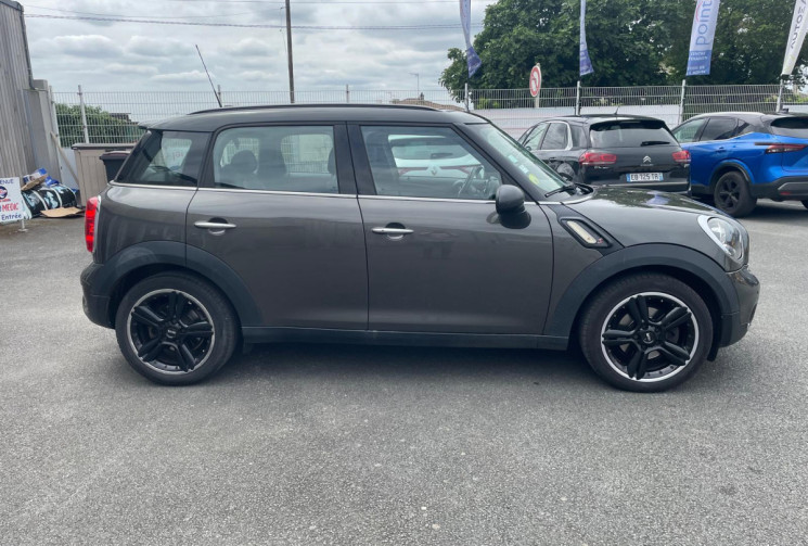 Mini Countryman COOPER 2 SD 2.0 143ch / PACK SPORT/ TOIT OUVRANT/SIEGES CHAUFFANTS.