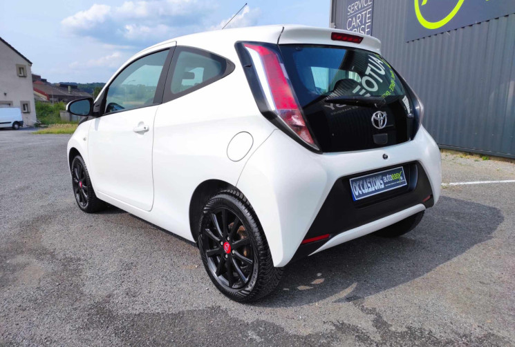 Toyota Aygo 1.0 VVT-i 69 CH 1ERE MAIN