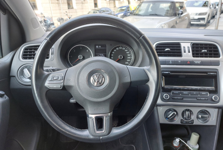 Volkswagen Polo V 1.6 tdi 90 ch LIFE 111500 KMS