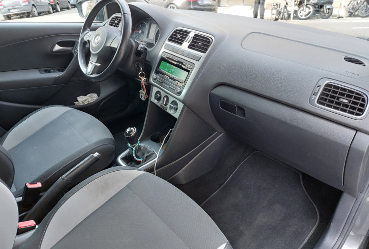 Volkswagen Polo V 1.6 tdi 90 ch LIFE 111500 KMS