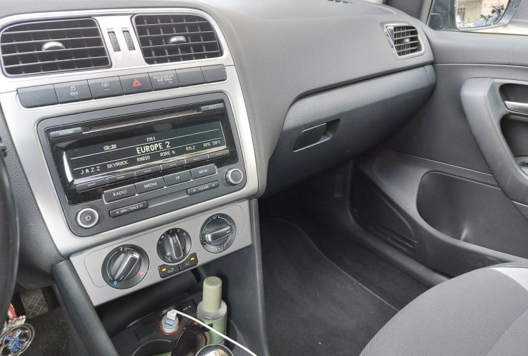 Volkswagen Polo V 1.6 tdi 90 ch LIFE 111500 KMS