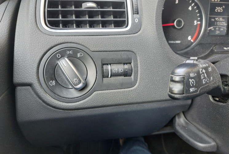 Volkswagen Polo V 1.6 tdi 90 ch LIFE 111500 KMS