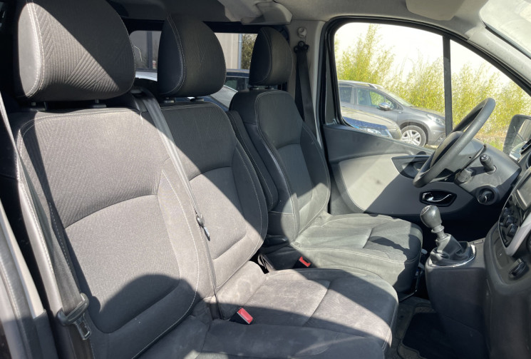 Renault Trafic III (F82) L1H1 1000 1.6 dCi 95ch 6 PLACES Cabine Approfondie Grand Confort Euro6