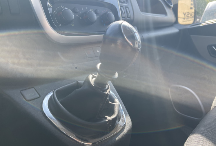 Renault Trafic III (F82) L1H1 1000 1.6 dCi 95ch 6 PLACES Cabine Approfondie Grand Confort Euro6