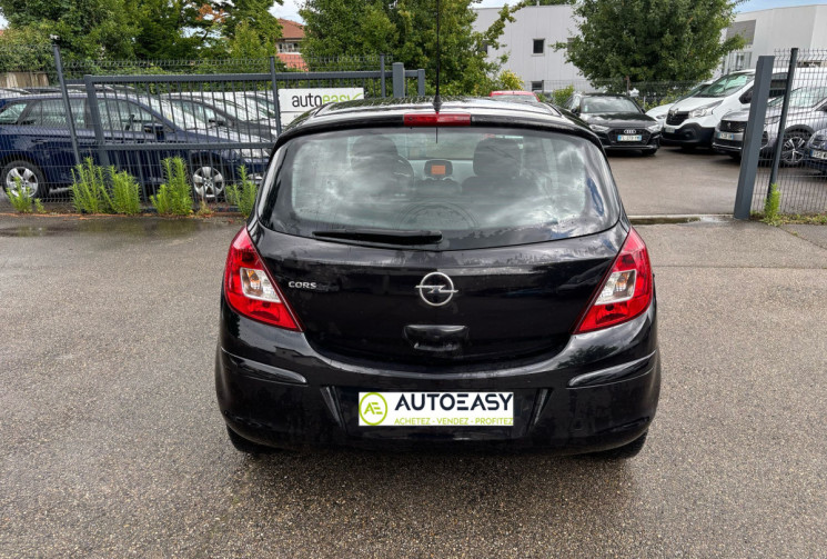 Opel Corsa 1.4 Cosmo 90 ch clim