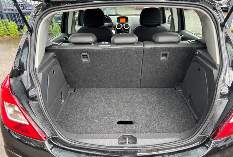 Opel Corsa 1.4 Cosmo 90 ch clim