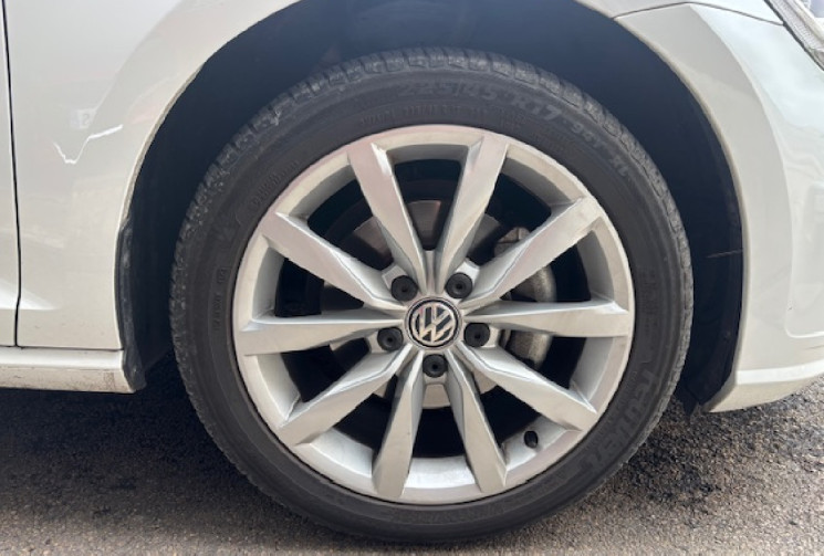 Volkswagen Golf 1.6 TDI 115cv Confortline origine France FEUX LED/SIEGE CHAUFFANT/SIEGE MASSANT/