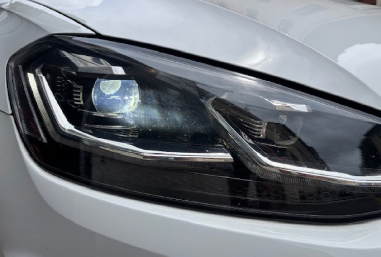 Volkswagen Golf 1.6 TDI 115cv Confortline origine France FEUX LED/SIEGE CHAUFFANT/SIEGE MASSANT/