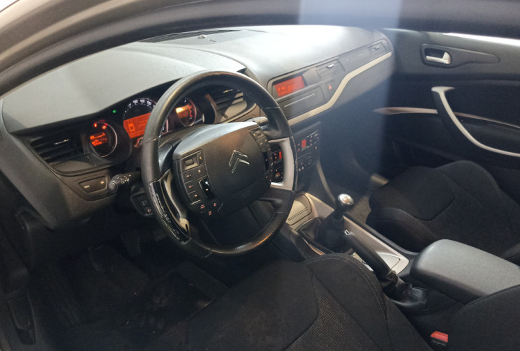 Citroën C5 1.6 HDi 110 FAP Confort – Courroie de distribution effectuée