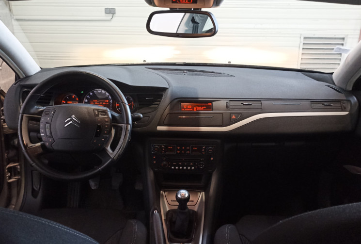 Citroën C5 1.6 HDi 110 FAP Confort – Courroie de distribution effectuée