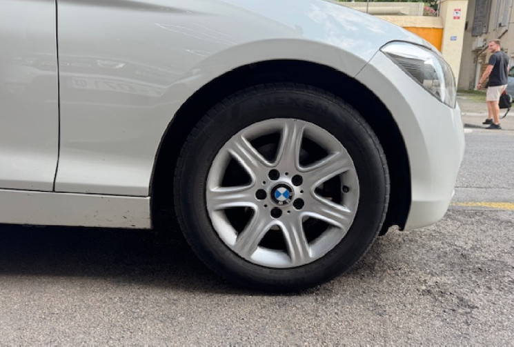 BMW Série 1 116d business 2.0 116cv origine France 3eme main