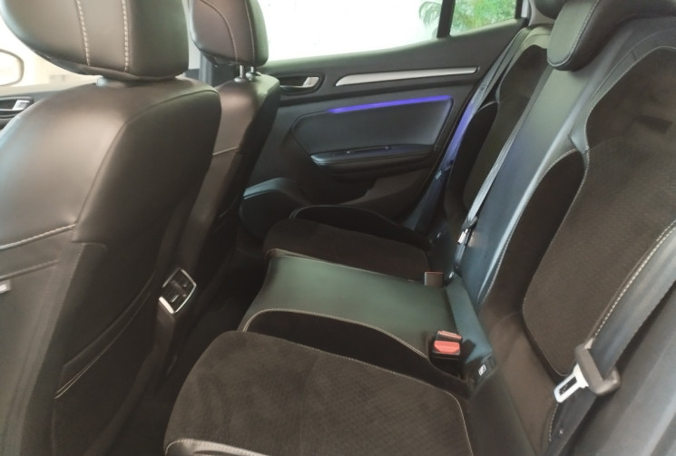 Renault Megane IV Hatchback 1.6 dCi 16V 130 cv INTENS