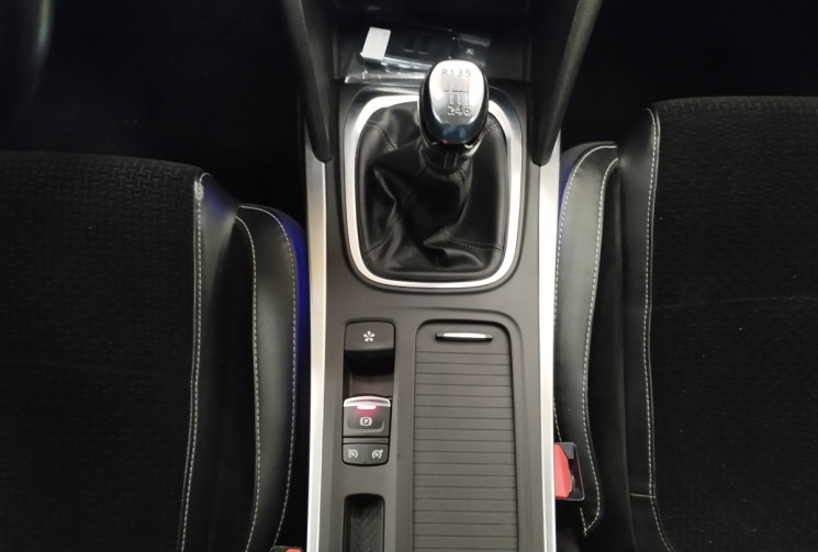 Renault Megane IV Hatchback 1.6 dCi 16V 130 cv INTENS