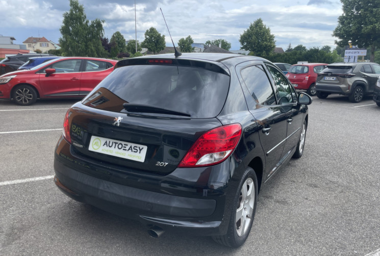 Peugeot 207 1.6 VTI 