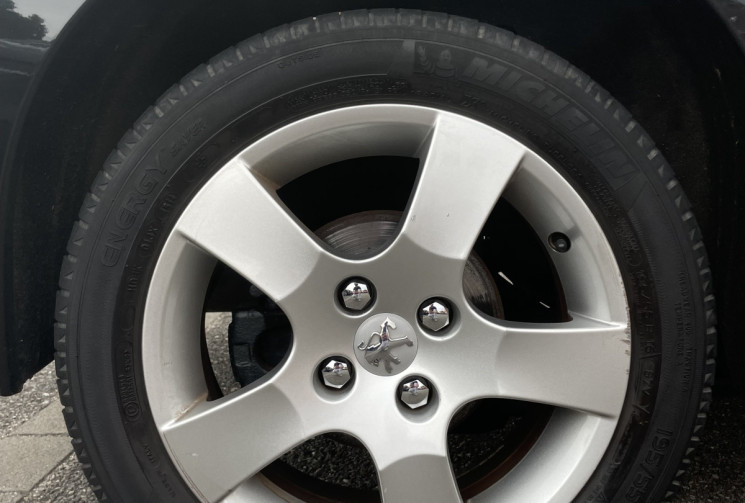 Peugeot 207 1.6 VTI 