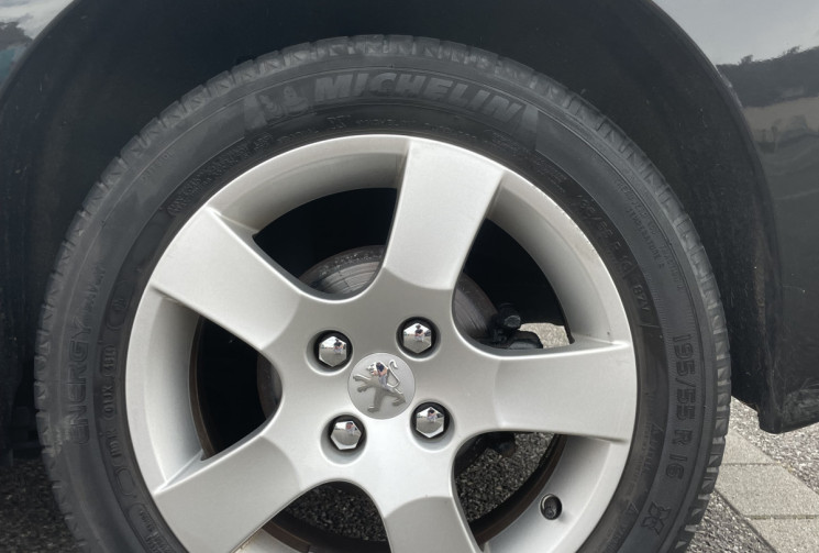 Peugeot 207 1.6 VTI 