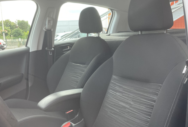 Peugeot 208 Business R 1.5 BlueHDi 100ch S&S Active 
