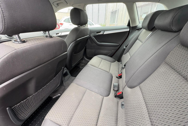 Audi A3 SPORTBACK SPORTBACK 1.8 TFSI S-TRONIC 160 AMBIENTE/ BOITE AUTOMATIQUE/ GARANTIE 12 MOIS