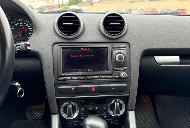 Audi A3 SPORTBACK SPORTBACK 1.8 TFSI S-TRONIC 160 AMBIENTE/ BOITE AUTOMATIQUE/ GARANTIE 12 MOIS