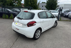 Peugeot 208 1.4 HDI / 68 CV / BUSINESS / 5 PLACES
