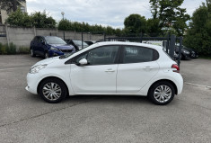 Peugeot 208 1.4 HDI / 68 CV / BUSINESS / 5 PLACES