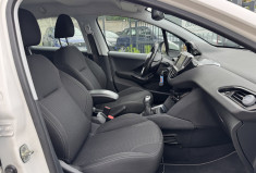 Peugeot 208 1.4 HDI / 68 CV / BUSINESS / 5 PLACES