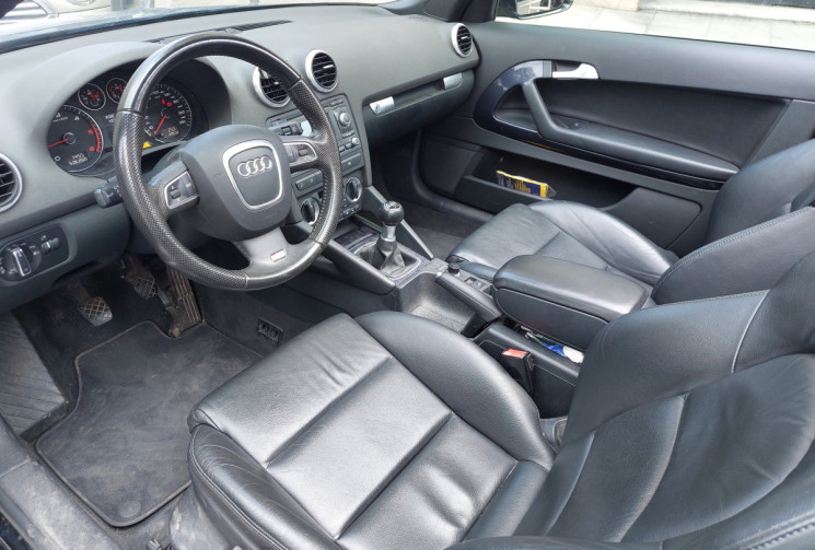 Audi A3 Cabriolet 2.0 TDI 140 CH  S LINE INT/EXT