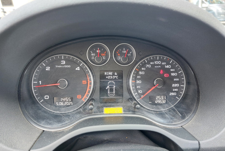 Audi A3 Cabriolet 2.0 TDI 140 CH  S LINE INT/EXT