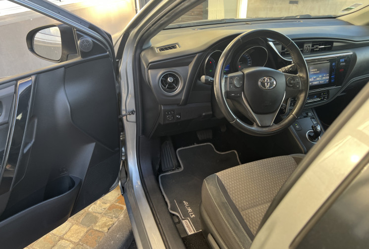 Toyota AURIS  Phase 2 Hatchback 1.8 VVT-i HSD CVT Hybride 136 cv COLLECTION