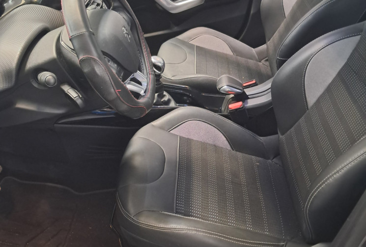 Peugeot 2008 1.2  PureTech 130ch SS BVM6 - Allure - PARFAIT ETAT - ENTETIENT&DISTRI OK - GARANTIE -