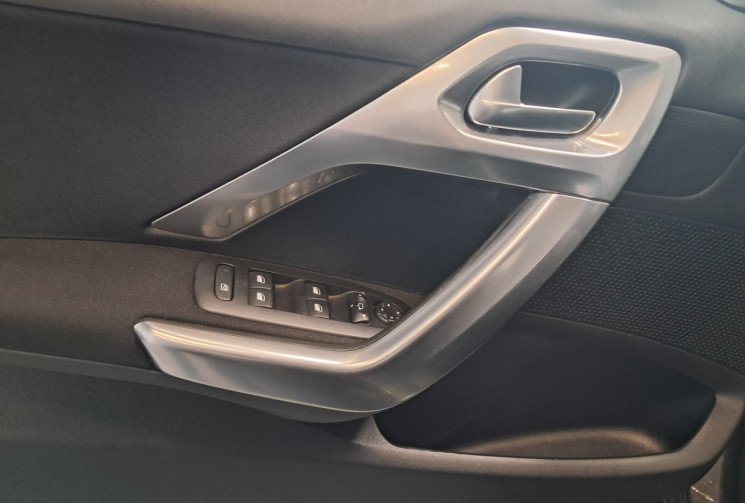 Peugeot 2008 1.2  PureTech 130ch SS BVM6 - Allure - PARFAIT ETAT - ENTETIENT&DISTRI OK - GARANTIE -