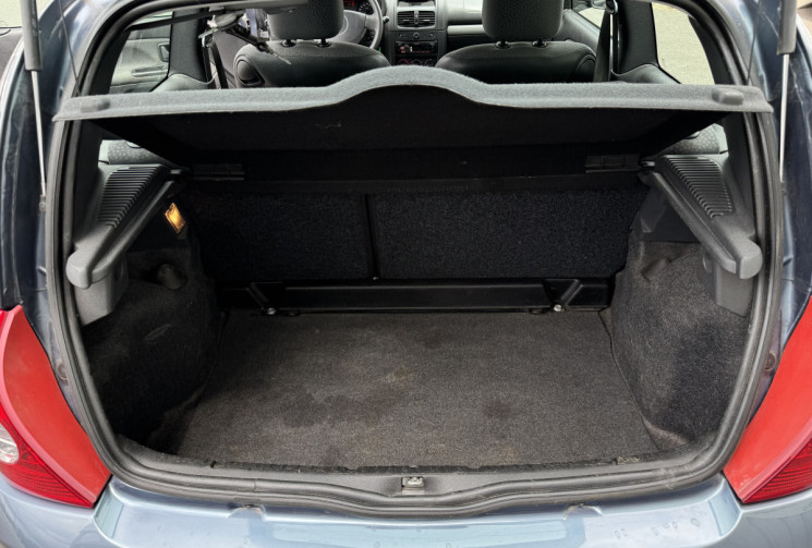 Renault Clio II CAMPUS 75CH AUTHENTIQUE 3P