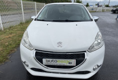 Peugeot 208 1.2 VTi 82 CV STYLE