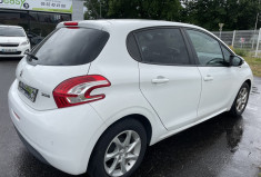 Peugeot 208 1.2 VTi 82 CV STYLE