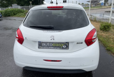 Peugeot 208 1.2 VTi 82 CV STYLE
