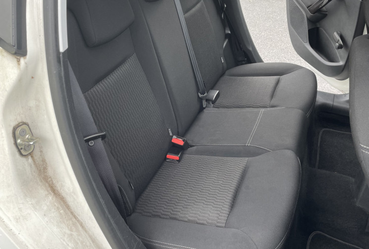 Peugeot 208 1.2 VTi 82 CV STYLE