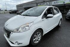 Peugeot 208 1.2 VTi 82 CV STYLE