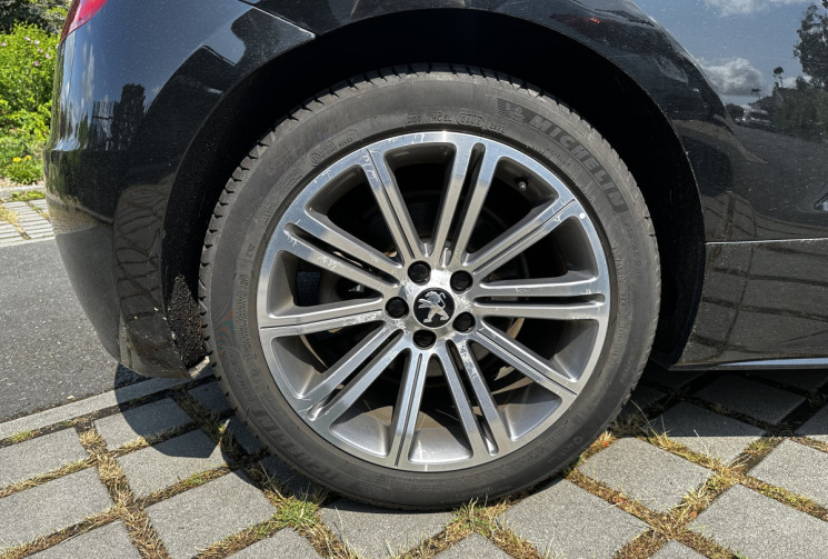 Peugeot RCZ 1.6 THP 16v 155ch