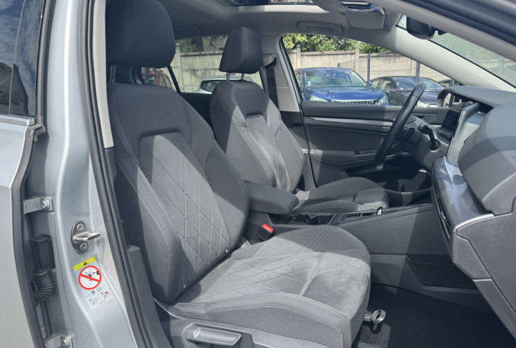 Volkswagen Golf VIII / 2.0 TDI / 150 CH / STYLE / TOIT OUVRANT