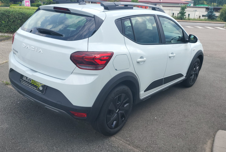 Dacia Sandero stepway eco G 100 expression CAMERA  + TOIT OUVRANT