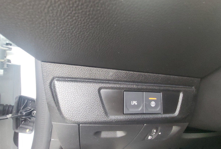Dacia Sandero stepway eco G 100 expression CAMERA  + TOIT OUVRANT