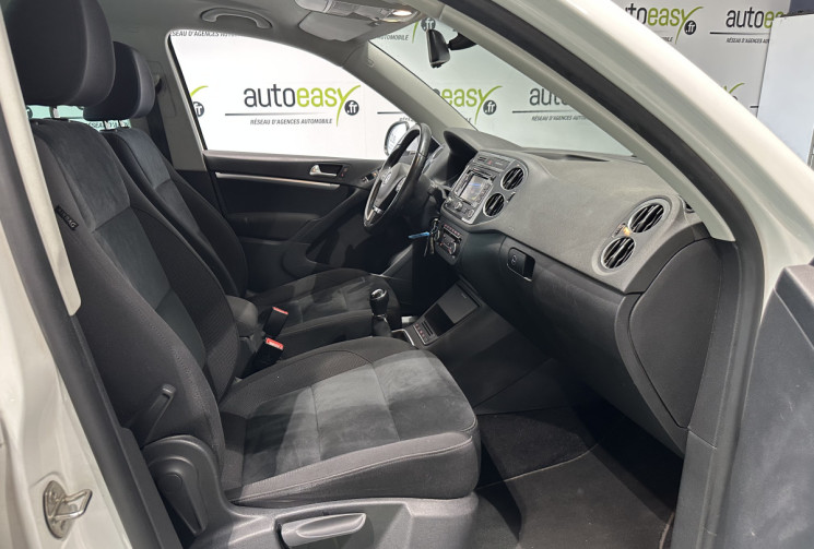 Volkswagen Tiguan  2.0 TDI 140ch BlueMotion Confortline 1ERE MAIN