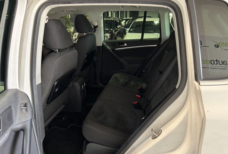 Volkswagen Tiguan  2.0 TDI 140ch BlueMotion Confortline 1ERE MAIN