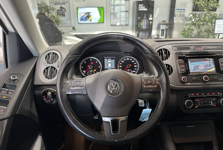 Volkswagen Tiguan  2.0 TDI 140ch BlueMotion Confortline 1ERE MAIN