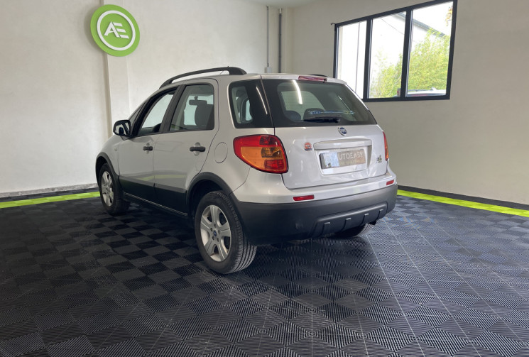 FIAT Sedici 1.9 Multijet 8v 120ch Dynamic 4x4 5p + Jantes Alu / Idem Suzuki SX4
